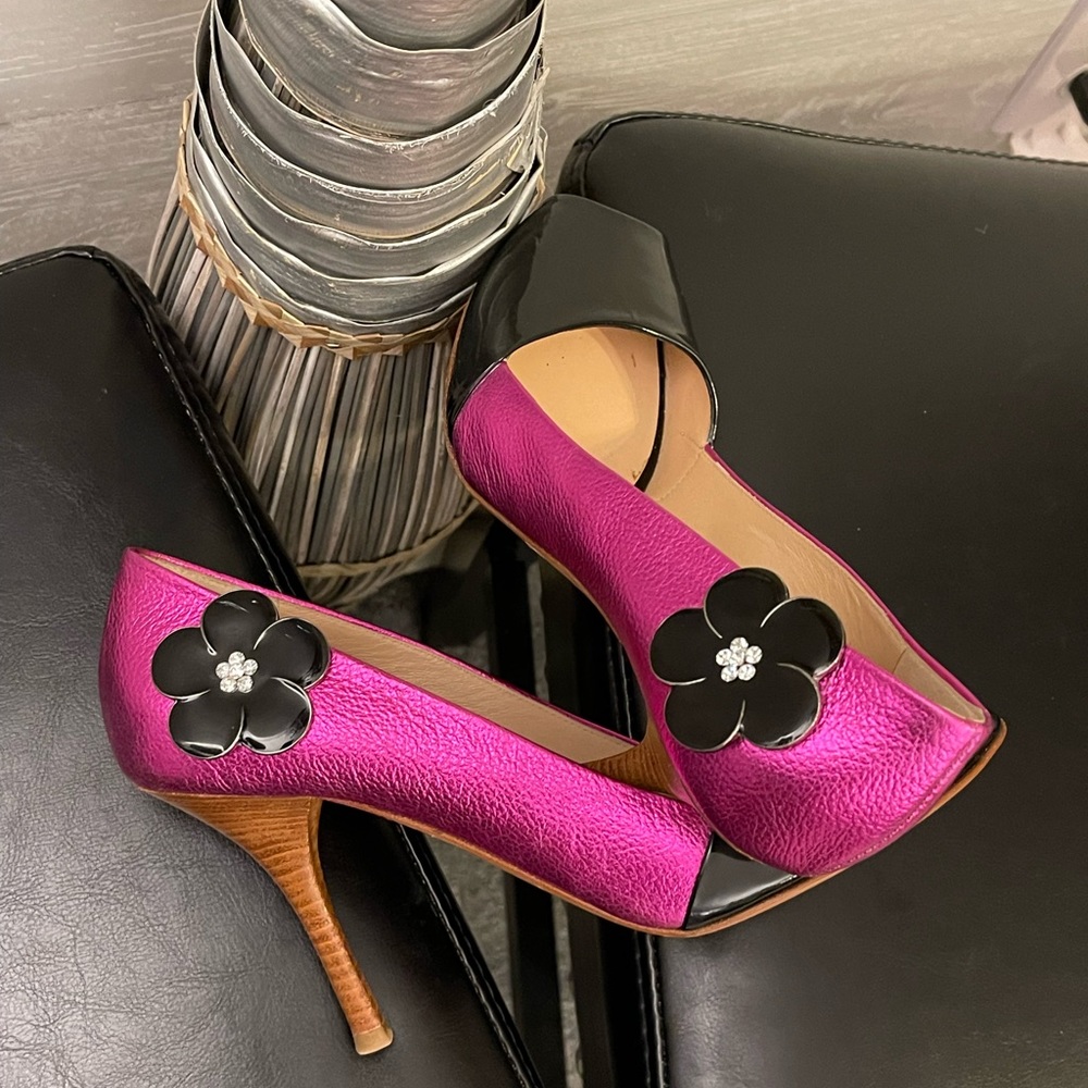 Giuseppe Zanotti Design fuschia leather with black patent leather peep toe heels